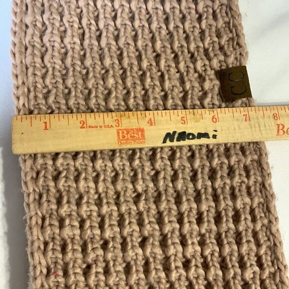 C.C Exclusives crocheted scarf with faux fur lining - Picture 7 of 7